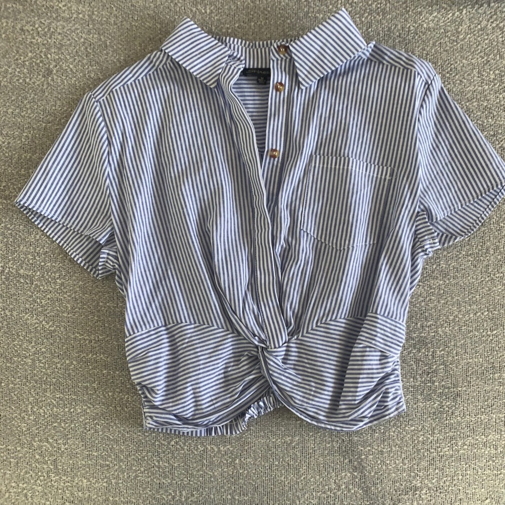 Cropped button up